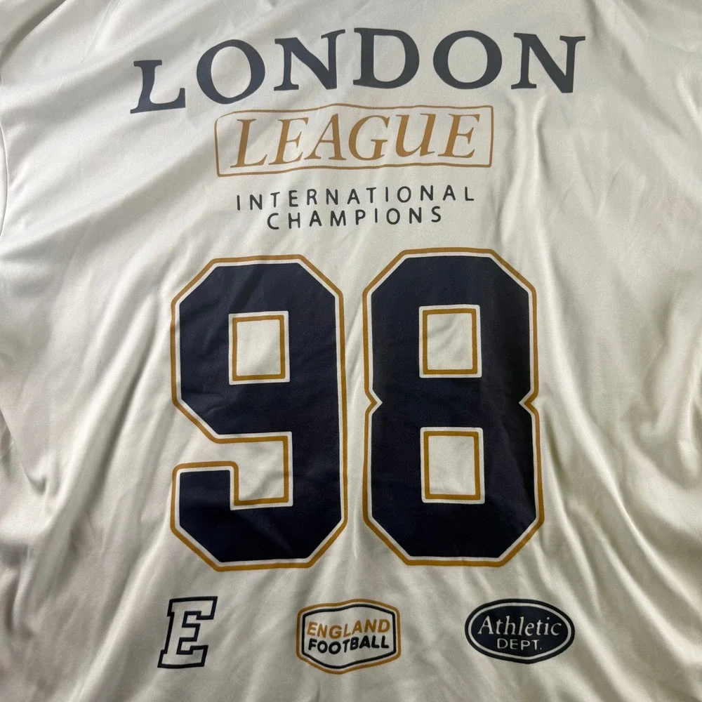 Manifest Offline London England Soccer Jersey White Navy Gold Mens Small TK5357 - Picture 9 of 11